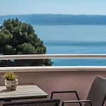 Apartman Big Modern Two - Bedroom With Sea View And Balcony - *