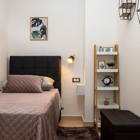 Apartman Big Modern Two - Bedroom With Sea View And Balcony - Split