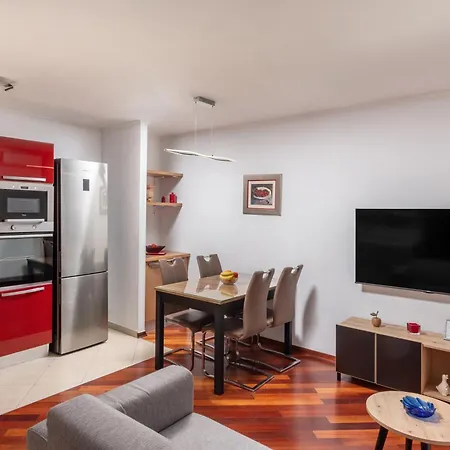アパート Big Modern Two - Bedroom With Sea View And Balcony -