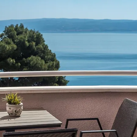 Apartman Big Modern Two - Bedroom With Sea View And Balcony - *